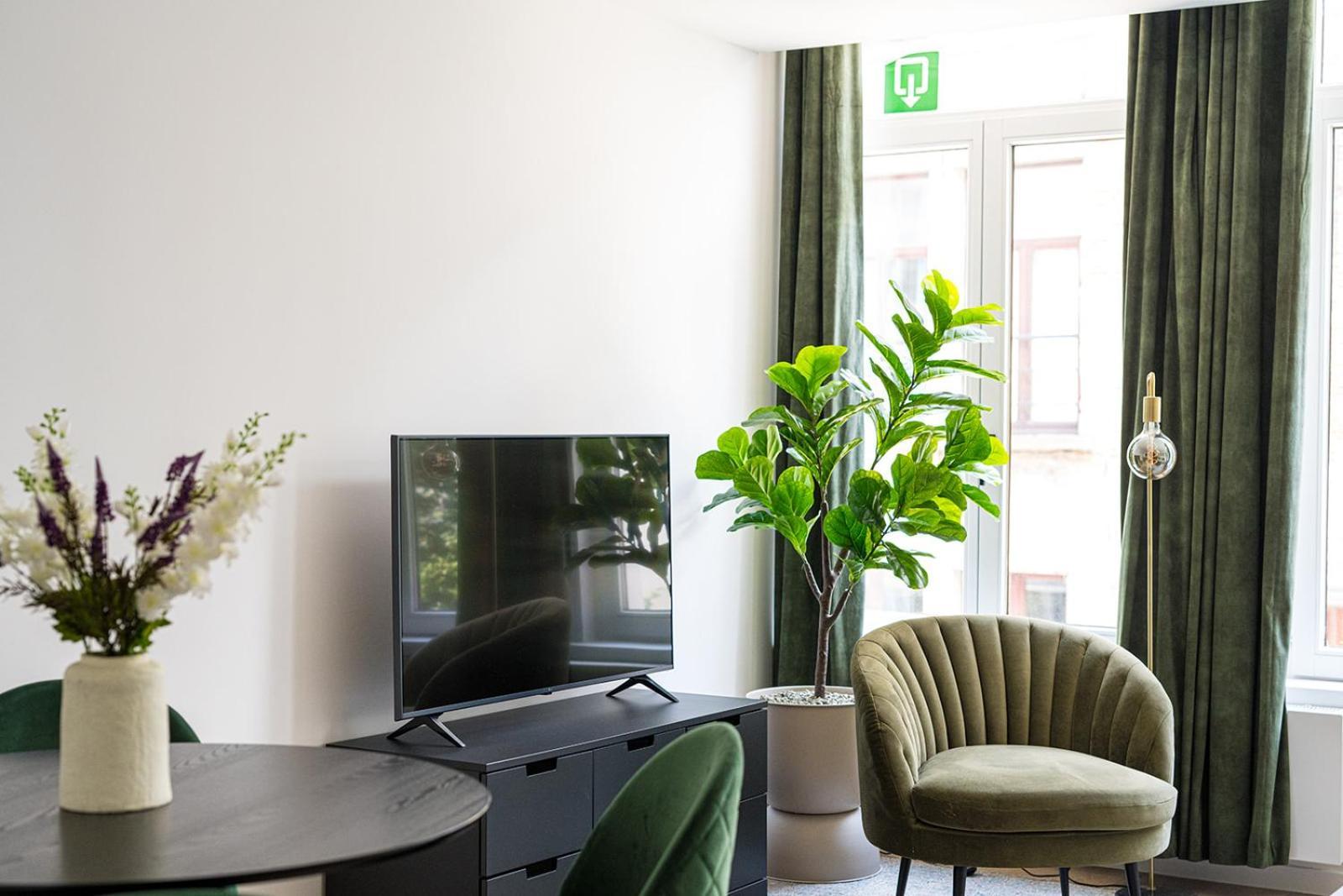 Modern In The Old Center * Anversa